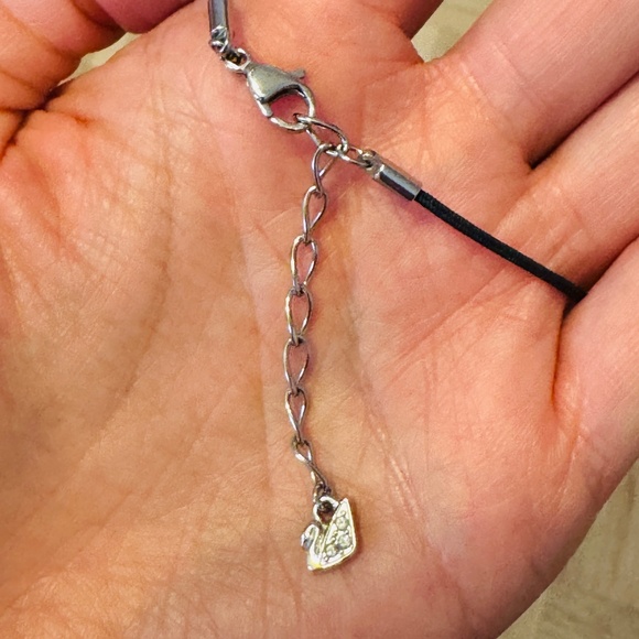 Swarovski - Authentic Fashion Pendant, Topmost Crystal is Missing - Picture 3 of 3
